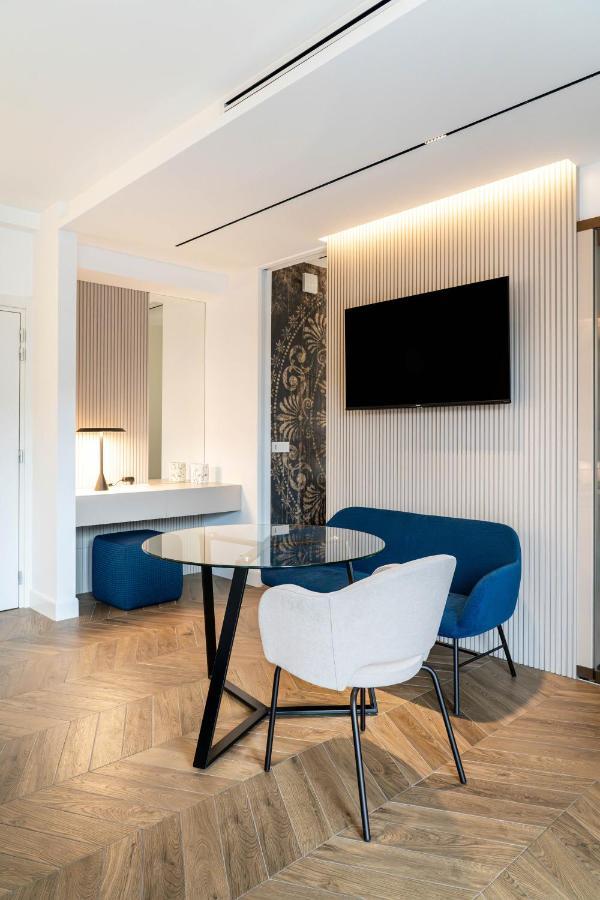 Donna Giacinta Blu Luxury Flat Apartment Бари Екстериор снимка